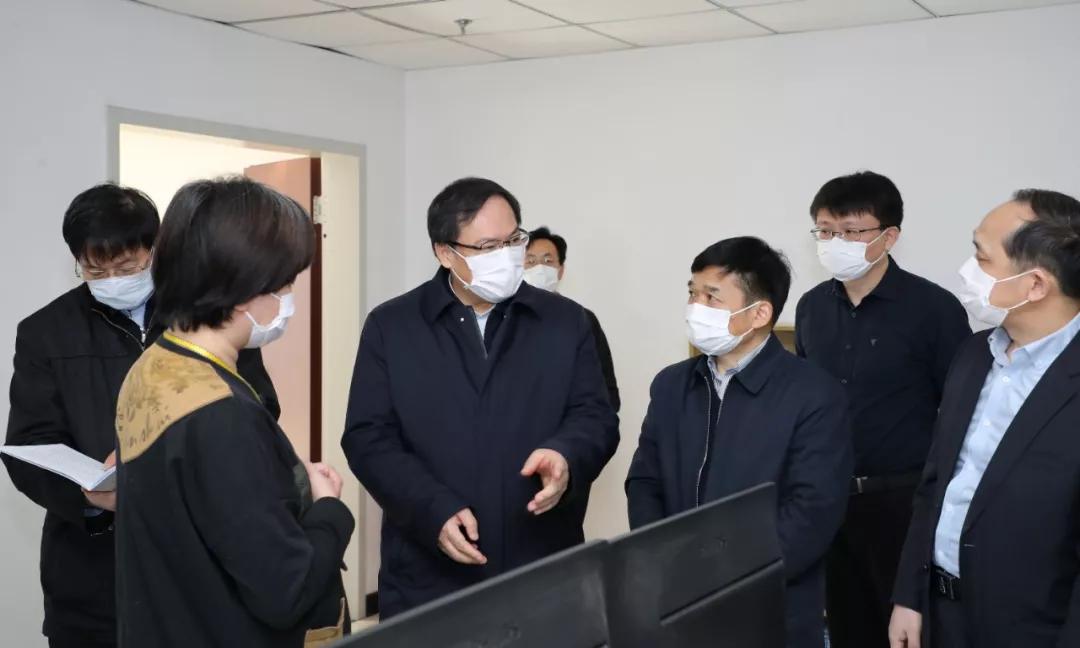 楊金成到七院、七一四所檢查指導(dǎo)疫情防控和復(fù)工復(fù)產(chǎn)工作